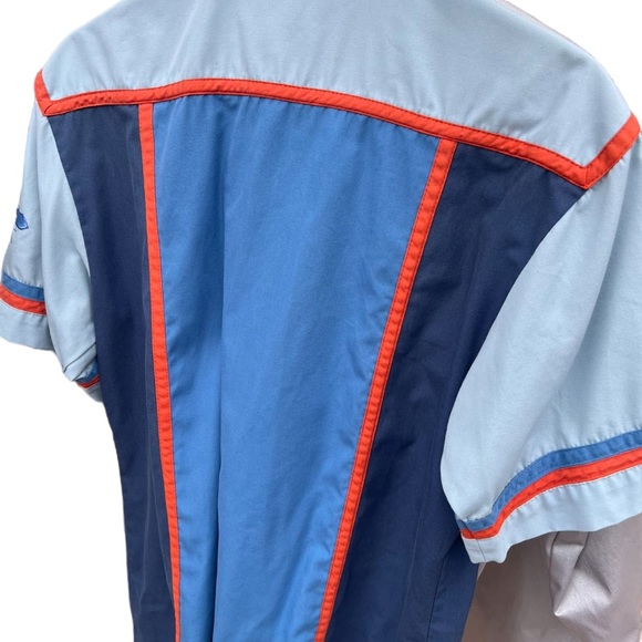 Disneyland tomorrow land cast shirt zip up  member S fit's like medium - Picture 5 of 8